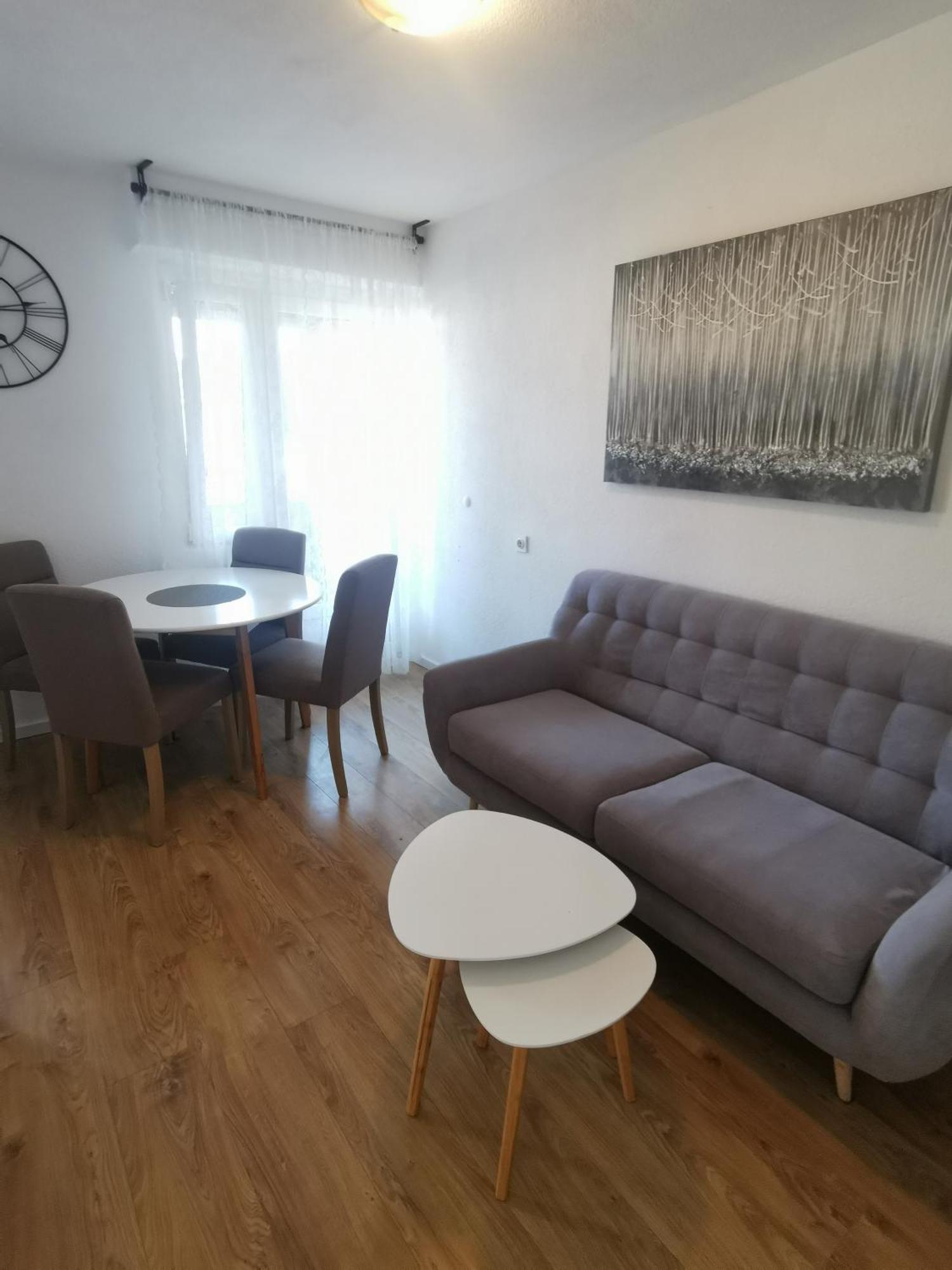 Apartment Tonio - Right On The Main Square Gospić Exterior foto